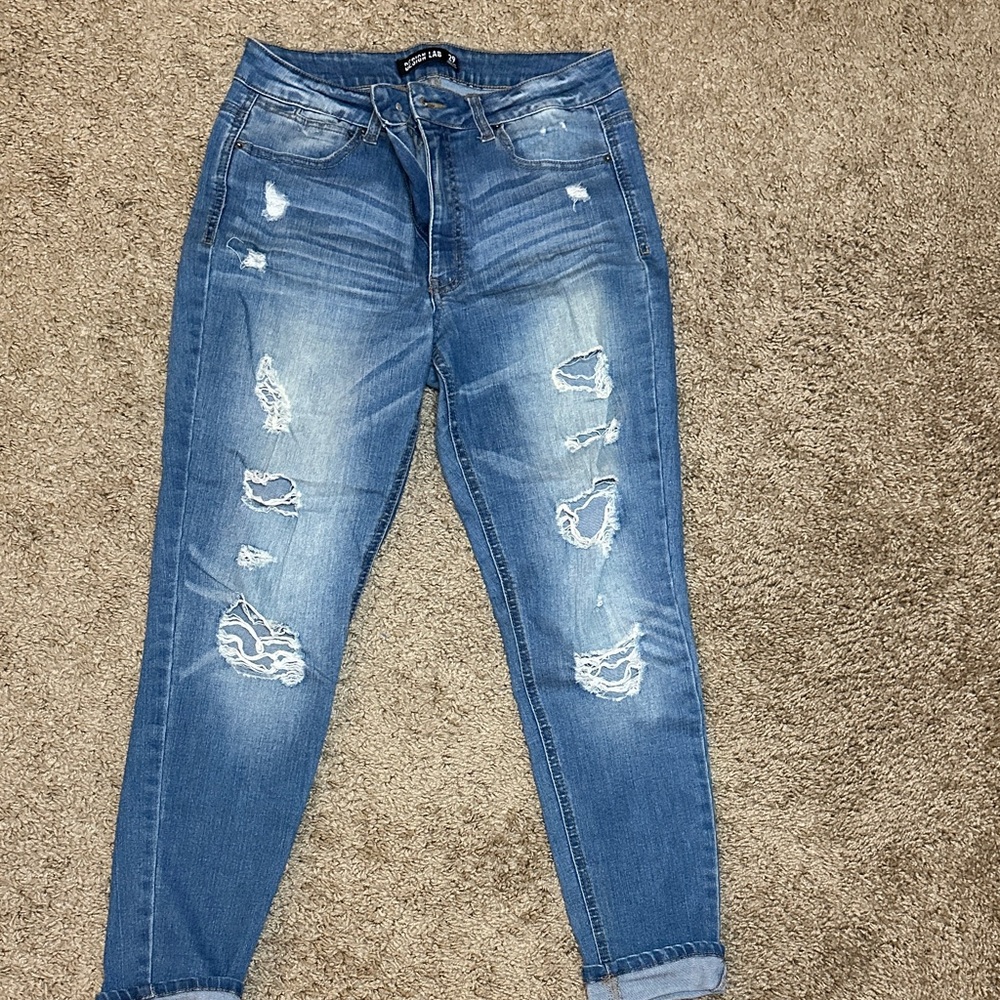 Blue Jeans - Picture 2 of 8